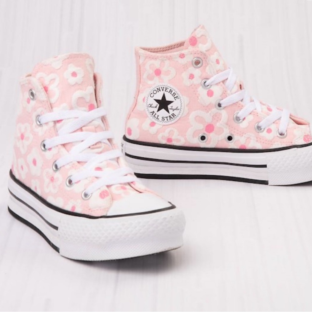 🌹Pink Floral Canvas High-Top Sneakers🌹